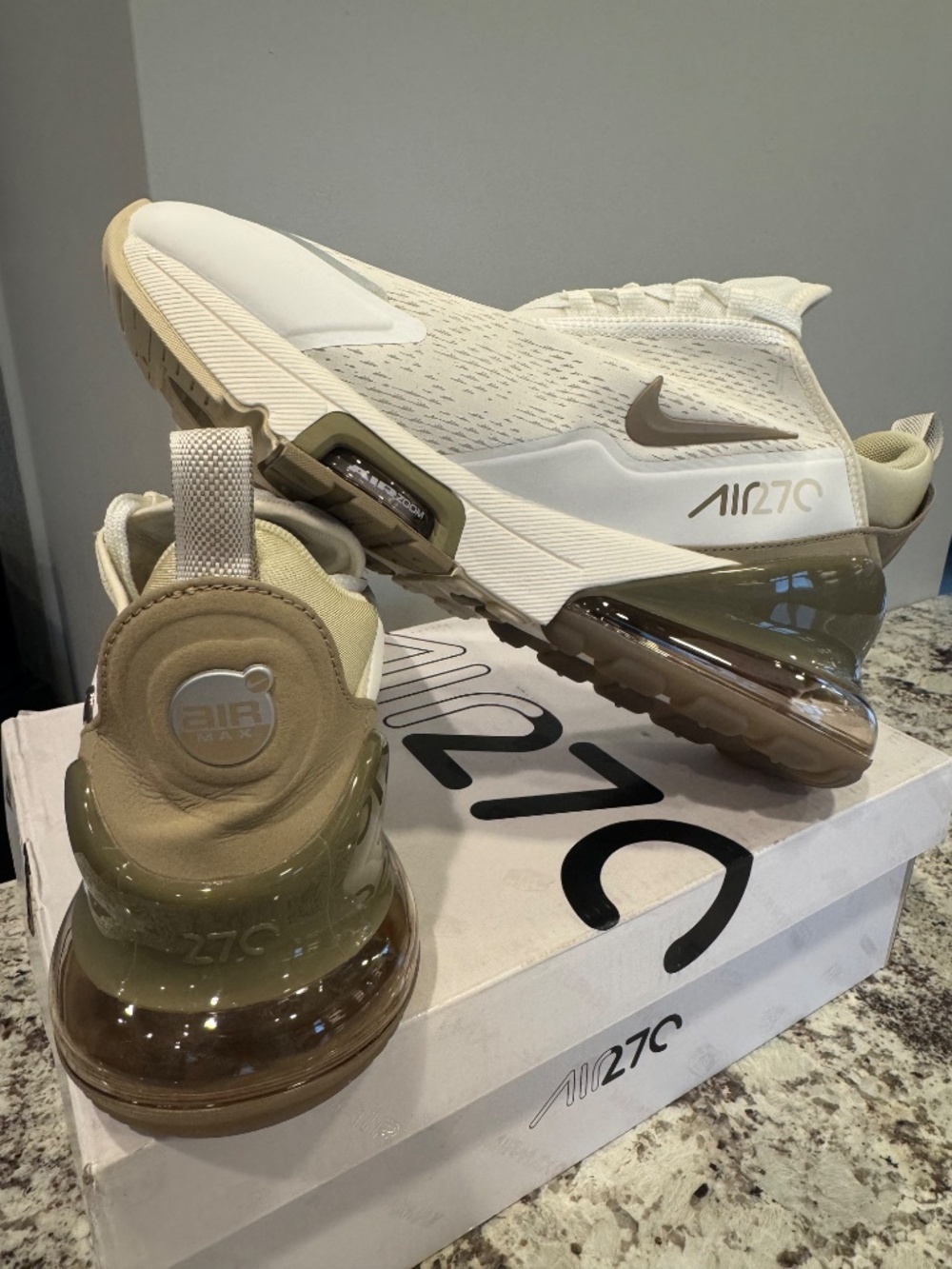 Men’s Air Max 270 Premium - Picture 2 of 5